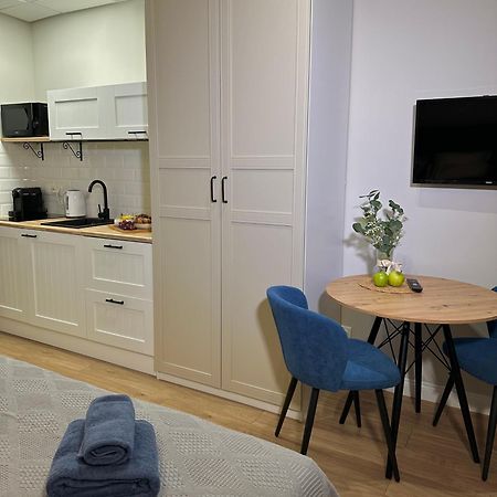 Sky Tower Apartments Warsawa Bagian luar foto